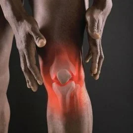 hurt jalgade ulaosad kondides kondides punane laigud sormede kate ja valus liigesed